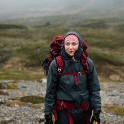 Lundhags Lo Damenjacke - Lively Red 250 -Lundhags lundhags lo waterproof women jacket dark agave 656 3 876044