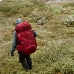 Lundhags Lo Damenjacke - Lively Red 250 -Lundhags lundhags lo waterproof women jacket dark agave 656 6 876047