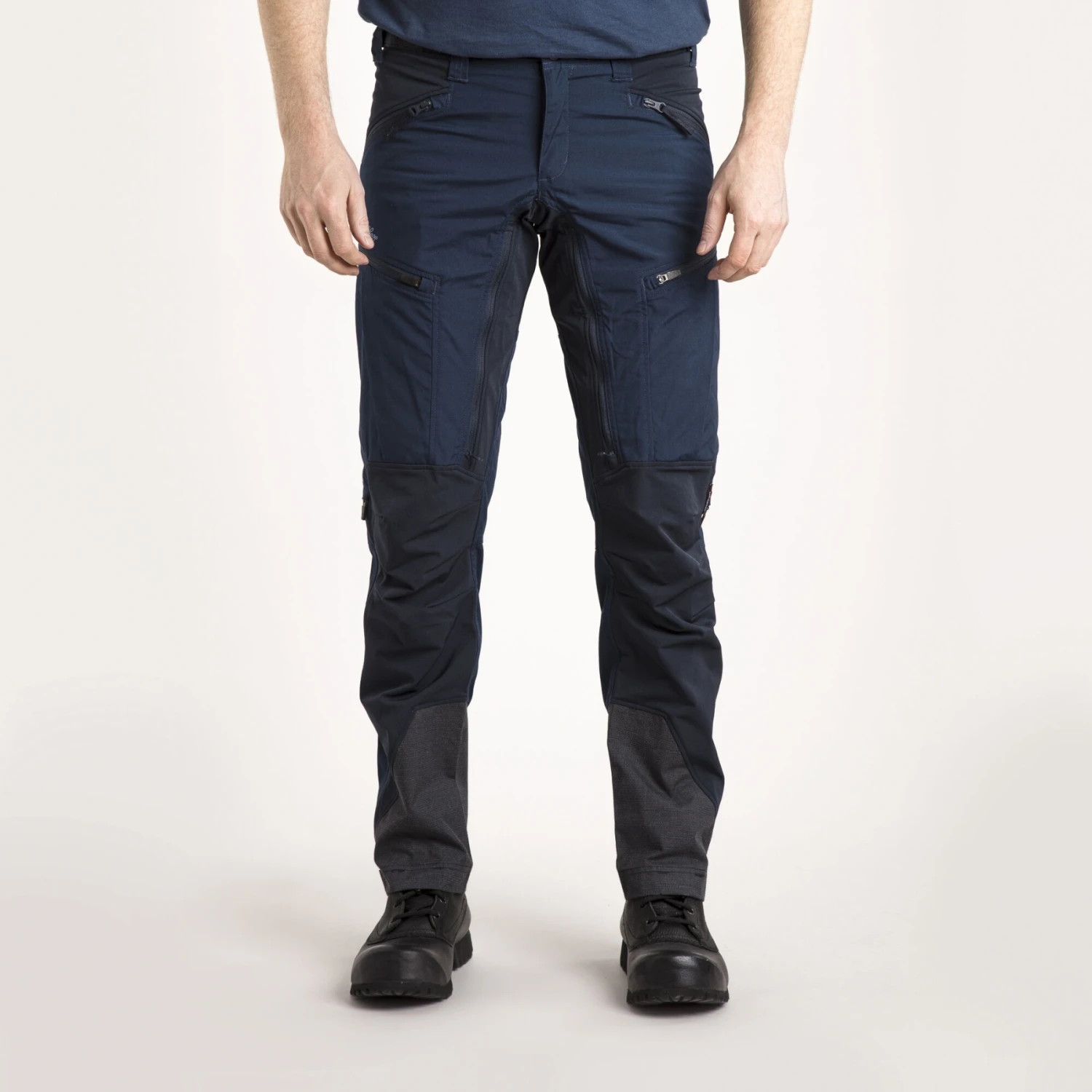 Lundhags Makke Wanderhose Kurz - Light Navy/Deep Blue 671 6 Lundhags Makke Wanderhose Kurz - Light Navy/Deep Blue 671 – Bild 4